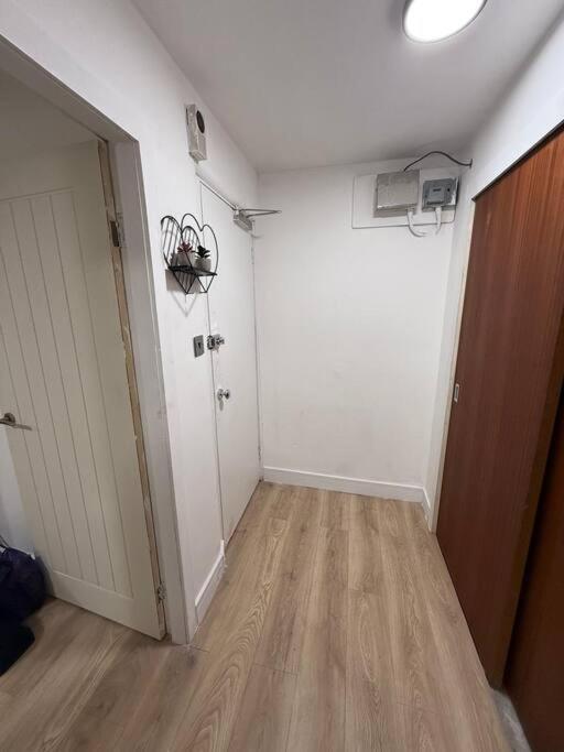 Modern 1 Bedroom - 5 Min Walk From Princess Street Eb1 EDI Buitenkant foto
