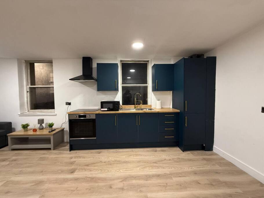 Modern 1 Bedroom - 5 Min Walk From Princess Street Eb1 EDI Buitenkant foto